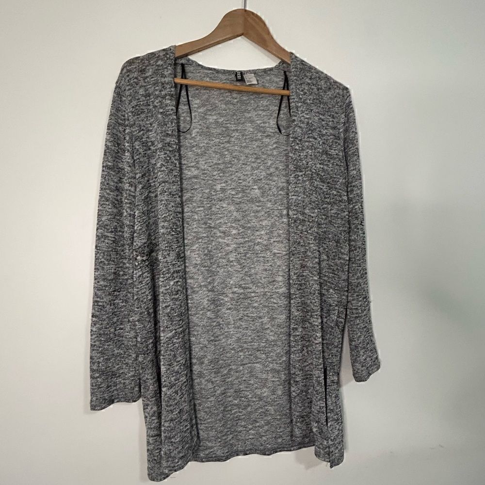 Divided H&M Womens Open Front Cardigan Size Small Gray Side Slit Long Sleeve